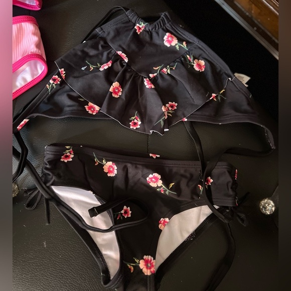 💓🖤NWT- 2 SUPER CUTE LITTLE GIRL BIKINIS SZ 5&6💓🖤 - Picture 4 of 12